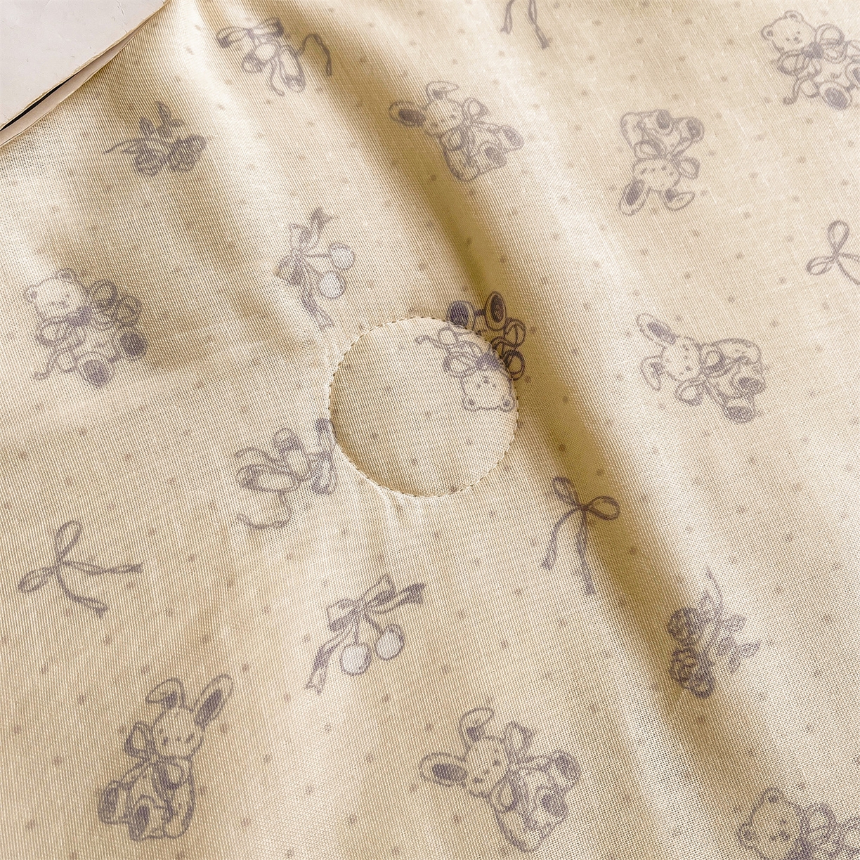 91家纺网 家纺一手货源 找家纺 小禹仔家纺 2026新款A类印花双层纱凉感大豆夏被 免语花田