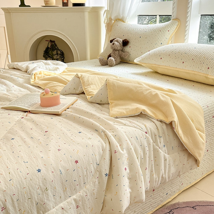 91家纺网 家纺一手货源 找家纺 几禾 2026新款云感双层纱7A抗菌夏被四件套系列-栀夏系列 栀夏-织梦