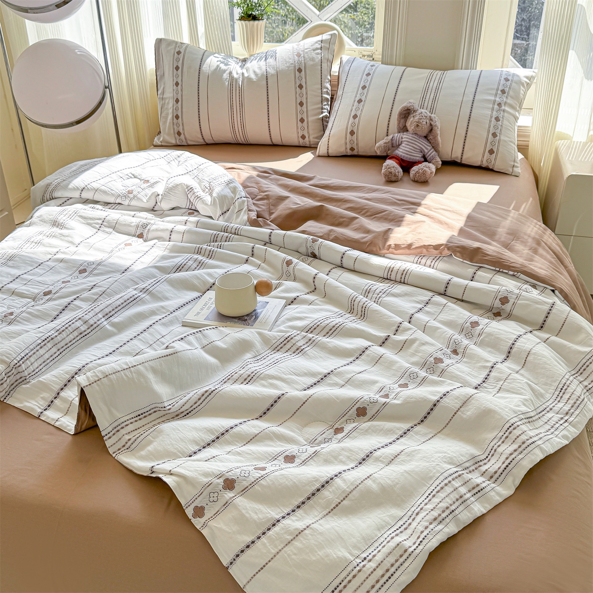 91家纺网 家纺一手货源 找家纺 灰鲸 2026新款全棉色织提花夏被夏凉被空调被 四叶星语-咖