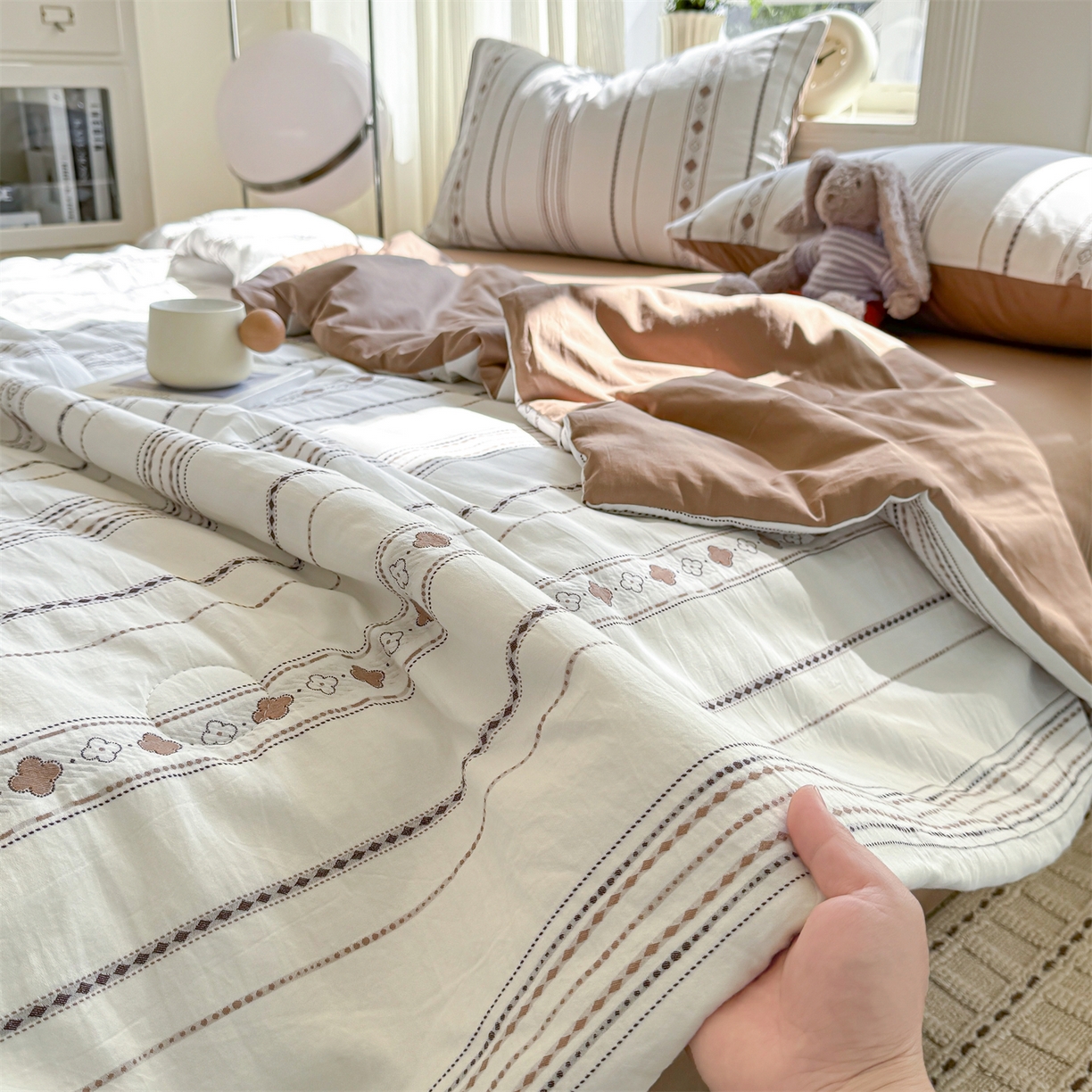 91家纺网 家纺一手货源 找家纺 灰鲸 2026新款全棉色织提花夏被夏凉被空调被 四叶星语-咖