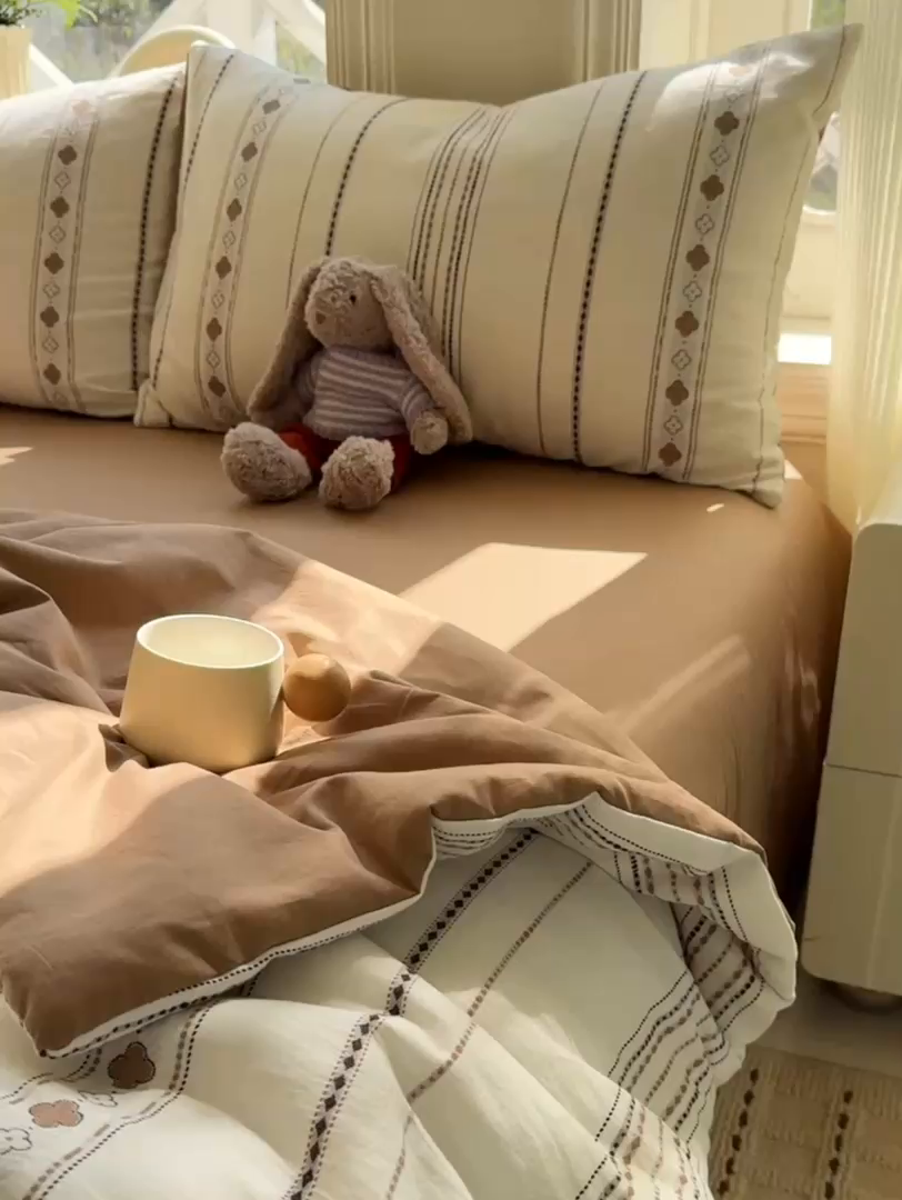 91家纺网 家纺一手货源 找家纺 灰鲸 2026新款全棉色织提花夏被夏凉被空调被 四叶星语-咖