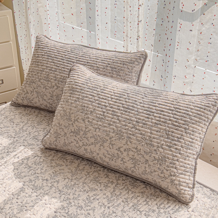 91家纺网 家纺一手货源 找家纺 几禾 2026新款云感双层纱7A抗菌夏被四件套系列-栀夏系列 栀夏-竹韵花语