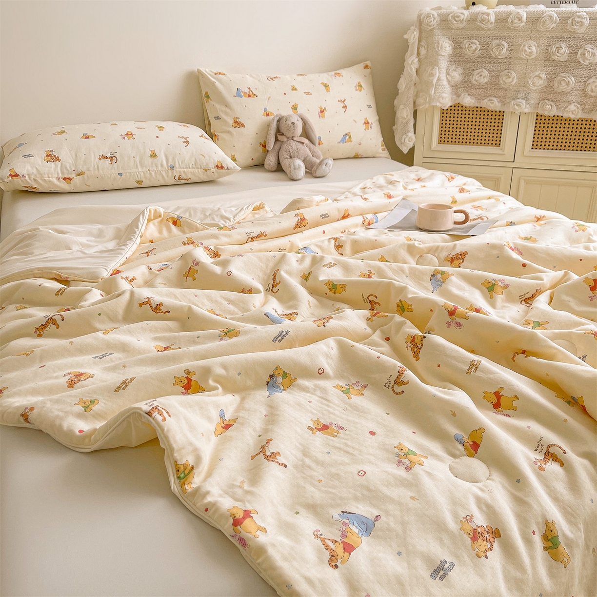 91家纺网 家纺一手货源 找家纺 小禹仔家纺 2026新款A类印花双层纱凉感大豆夏被 跳跳维尼