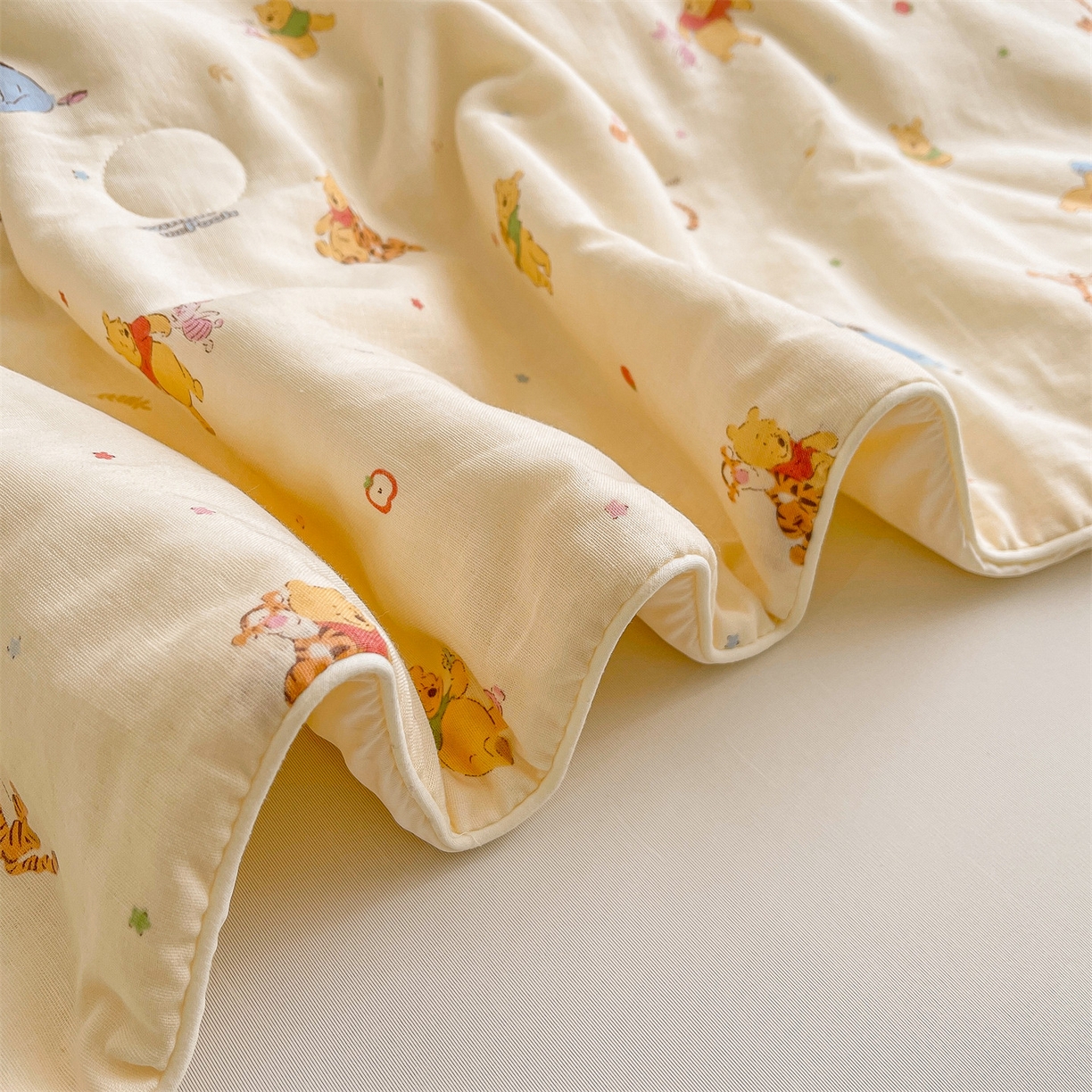 91家纺网 家纺一手货源 找家纺 小禹仔家纺 2026新款A类印花双层纱凉感大豆夏被 跳跳维尼