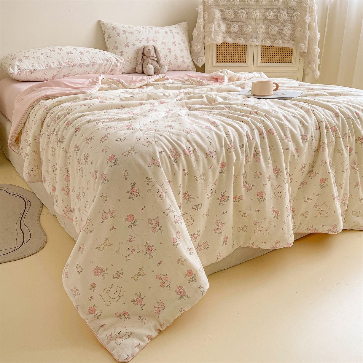 91家纺网 家纺一手货源 找家纺 小禹仔家纺 2026新款A类印花双层纱凉感大豆夏被 小花狗