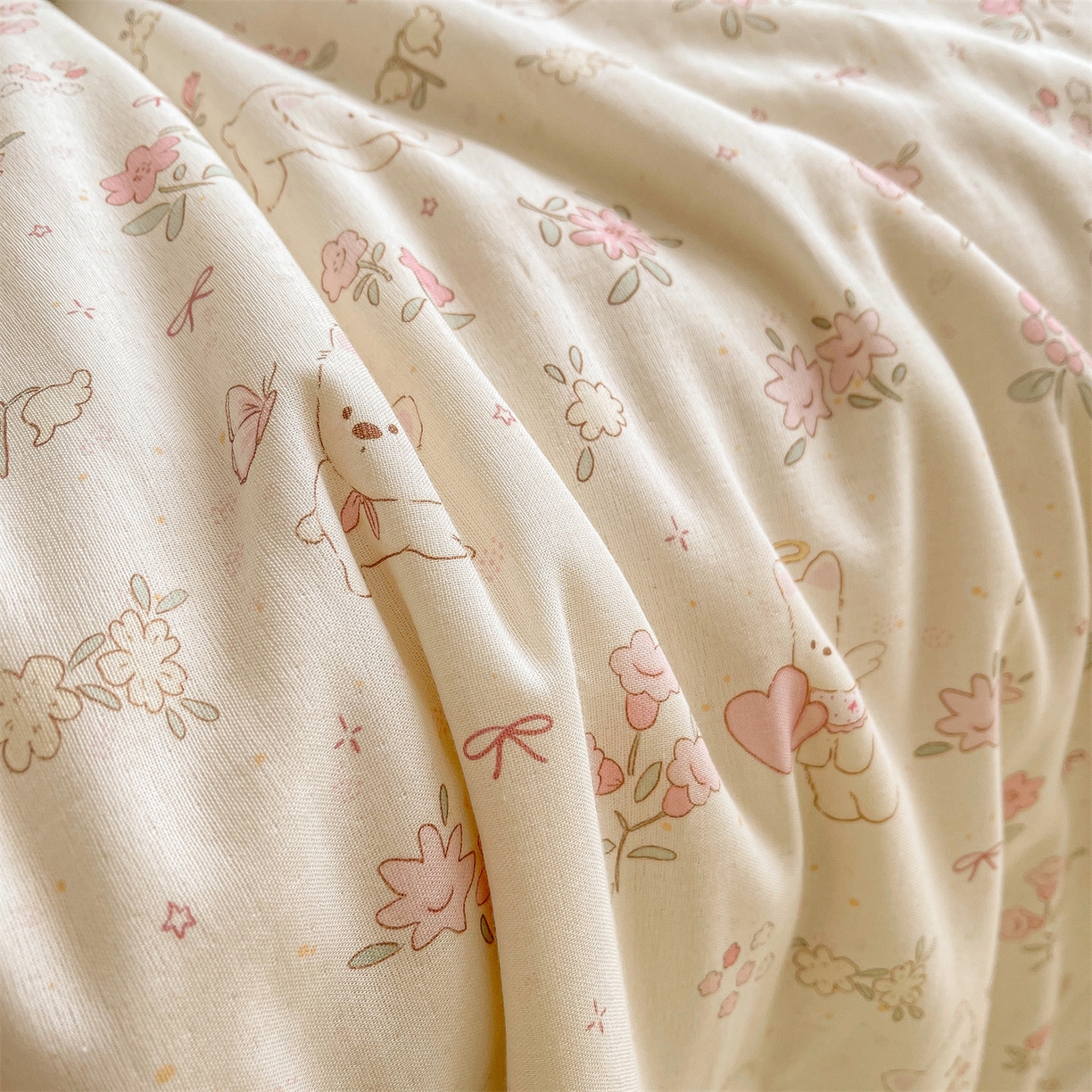 91家纺网 家纺一手货源 找家纺 小禹仔家纺 2026新款A类印花双层纱凉感大豆夏被 小花狗