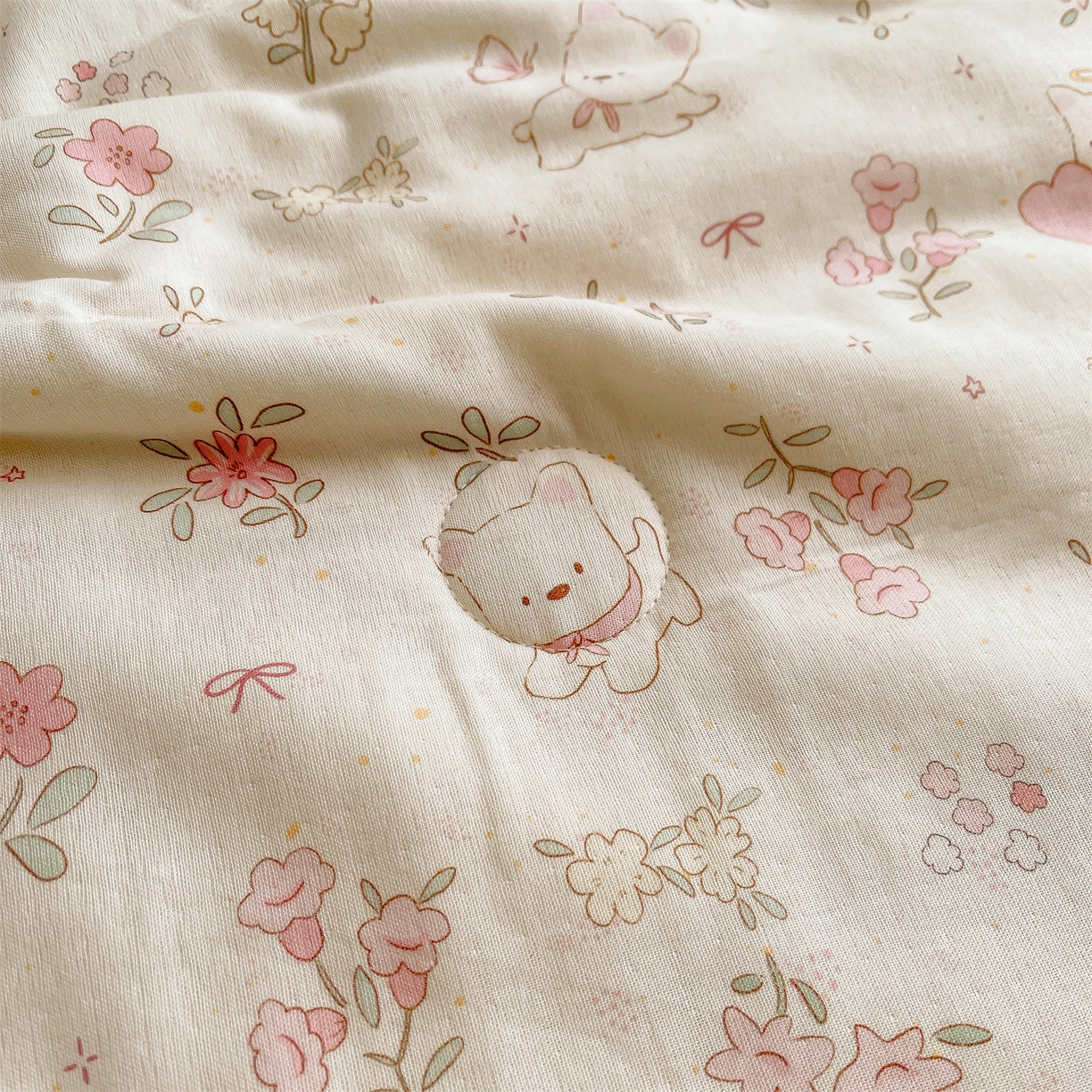 91家纺网 家纺一手货源 找家纺 小禹仔家纺 2026新款A类印花双层纱凉感大豆夏被 小花狗