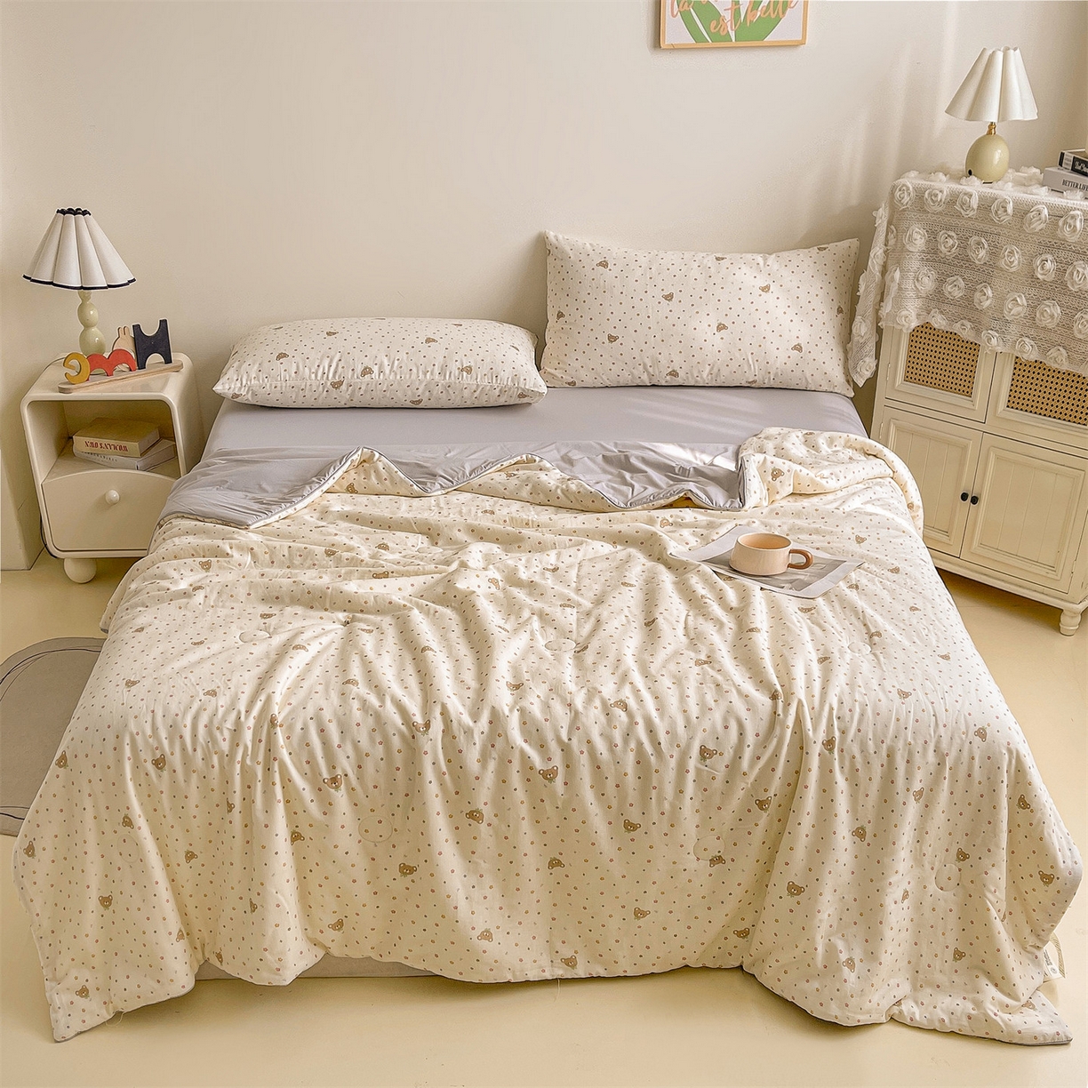 91家纺网 家纺一手货源 找家纺 小禹仔家纺 2026新款A类印花双层纱凉感大豆夏被 小米熊