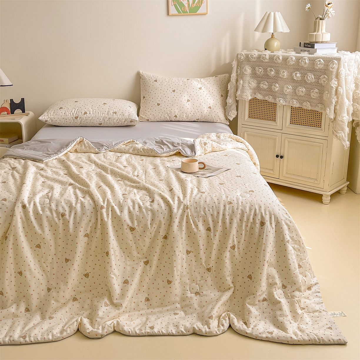 91家纺网 家纺一手货源 找家纺 小禹仔家纺 2026新款A类印花双层纱凉感大豆夏被 小米熊