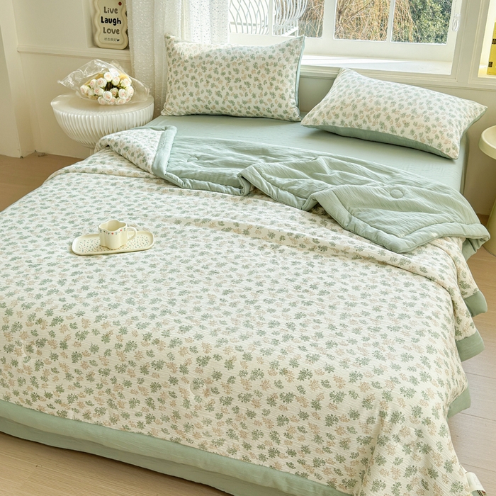 91家纺网 家纺一手货源 找家纺 几禾 2026新款A类三层纱印花夏被-柔纱系列 柔纱-沐风