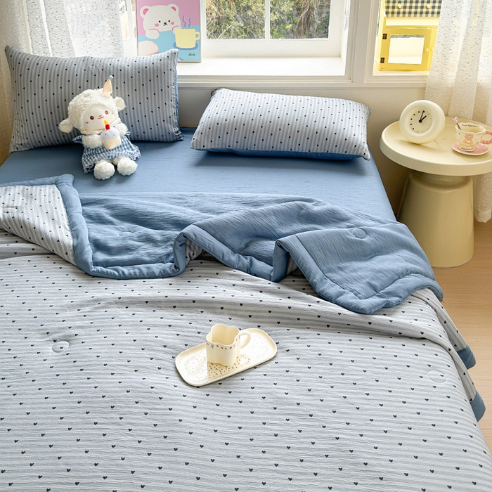 91家纺网 家纺一手货源 找家纺 几禾 2026新款A类三层纱印花夏被-柔纱系列 柔纱-雨爱