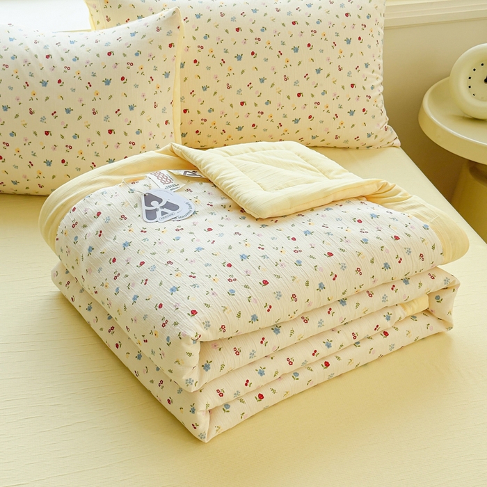 91家纺网 家纺一手货源 找家纺 几禾 2026新款A类三层纱印花夏被-柔纱系列 柔纱-小花点点