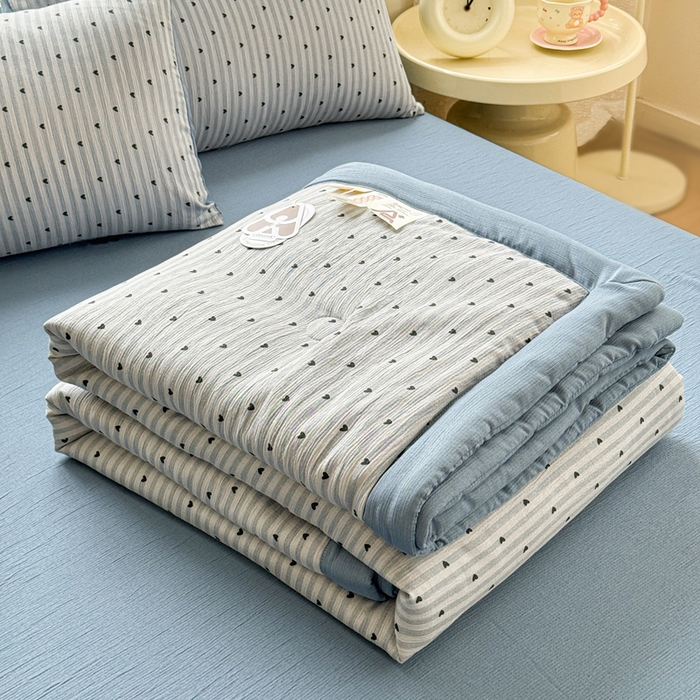 91家纺网 家纺一手货源 找家纺 几禾 2026新款A类三层纱印花夏被-柔纱系列 柔纱-雨爱