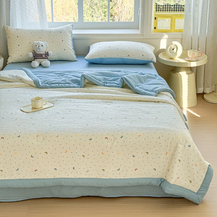 91家纺网 家纺一手货源 找家纺 几禾 2026新款A类三层纱印花夏被-柔纱系列 柔纱-星月天空