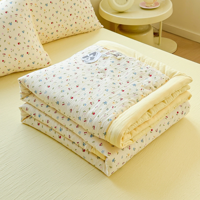 91家纺网 家纺一手货源 找家纺 几禾 2026新款A类三层纱印花夏被-柔纱系列 柔纱-小花点点