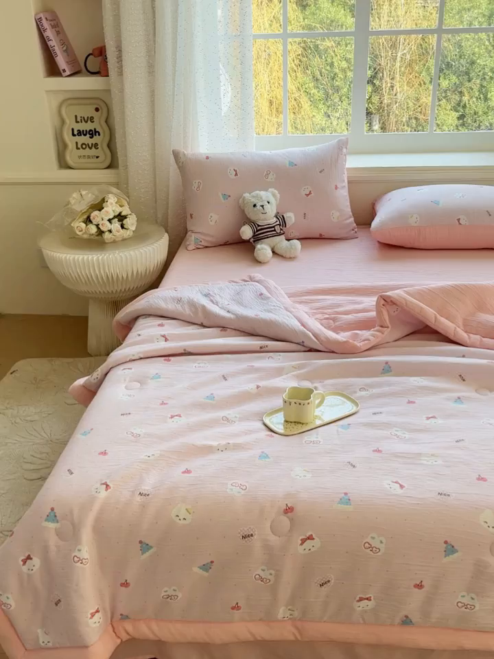 91家纺网 家纺一手货源 找家纺 几禾 2026新款A类三层纱印花夏被-柔纱系列 柔纱-芭乐米菲