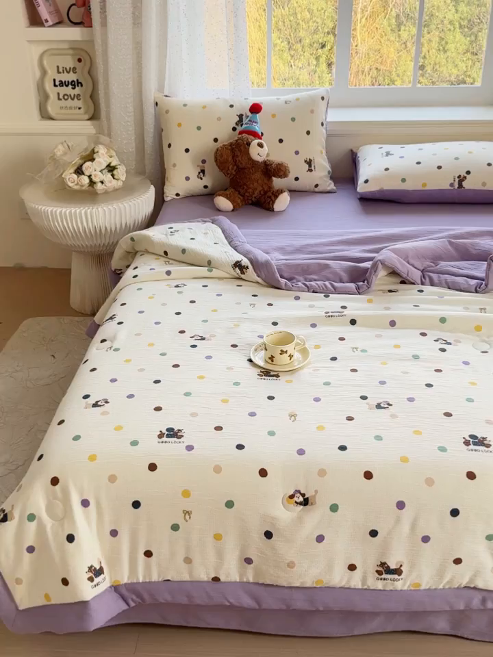 91家纺网 家纺一手货源 找家纺 几禾 2026新款A类三层纱印花夏被-柔纱系列 柔纱-糖豆腊肠狗