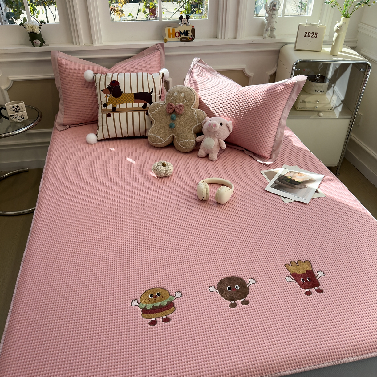 91家纺网 家纺一手货源 找家纺 几禾 2026新款华夫格刺绣款凉席-床笠款 可可喵派-床笠款