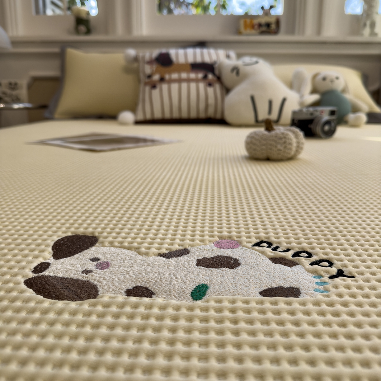 91家纺网 家纺一手货源 找家纺 （总）几禾 2026新款华夫格刺绣款凉席-床席款