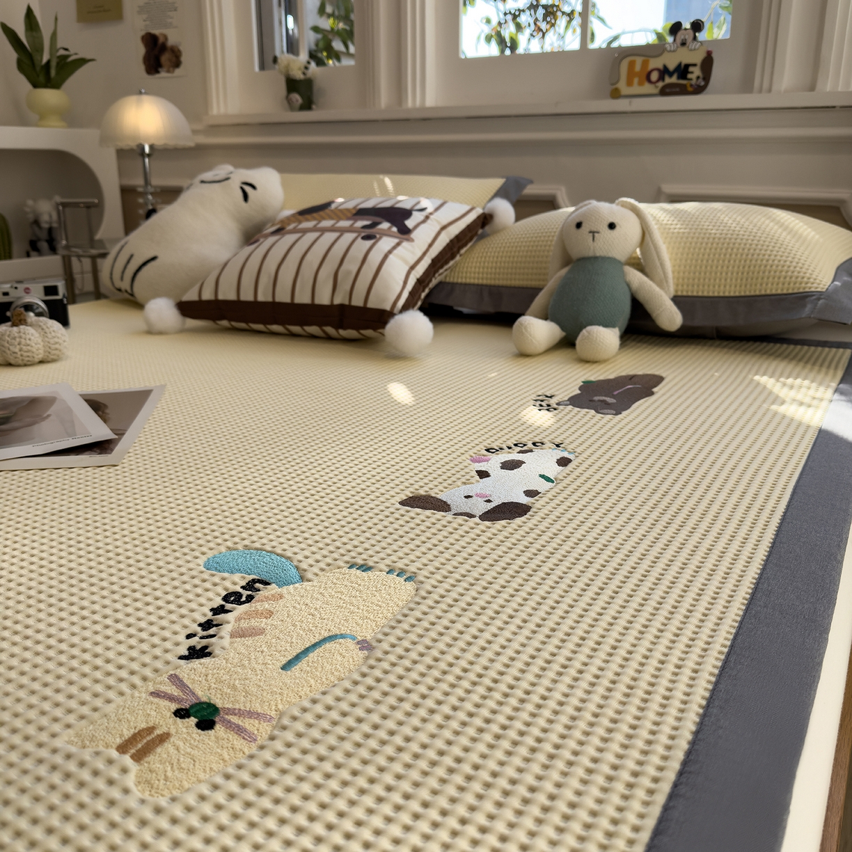 91家纺网 家纺一手货源 找家纺 （总）几禾 2026新款华夫格刺绣款凉席-床席款