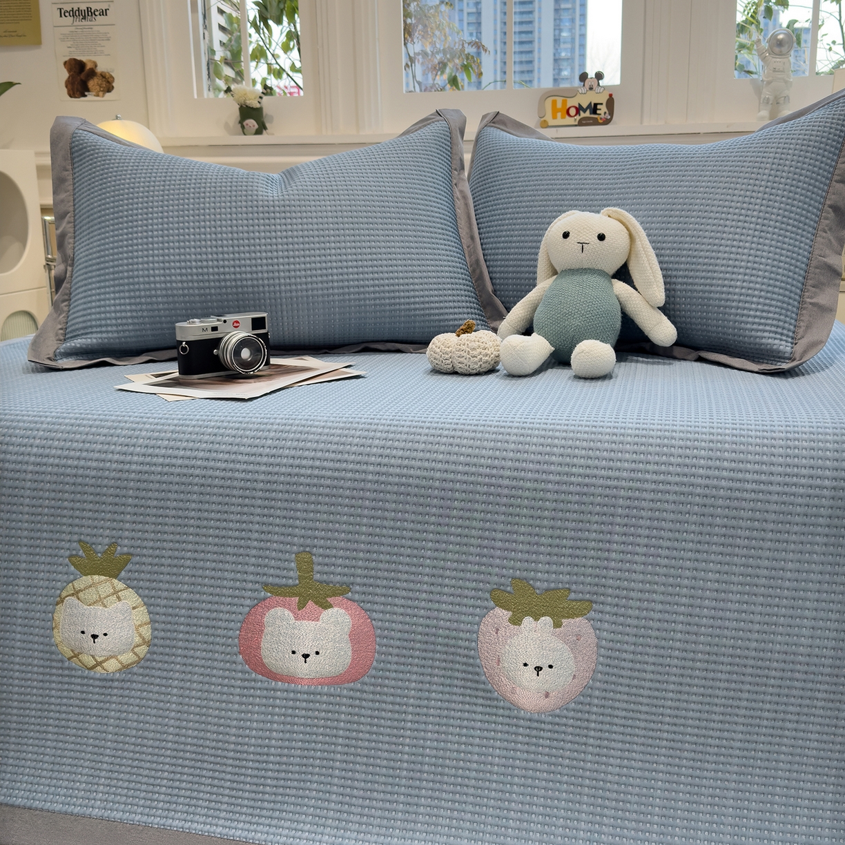 91家纺网 家纺一手货源 找家纺 几禾 2026新款华夫格刺绣款凉席-床席款 奶冻喵-蓝-床席款