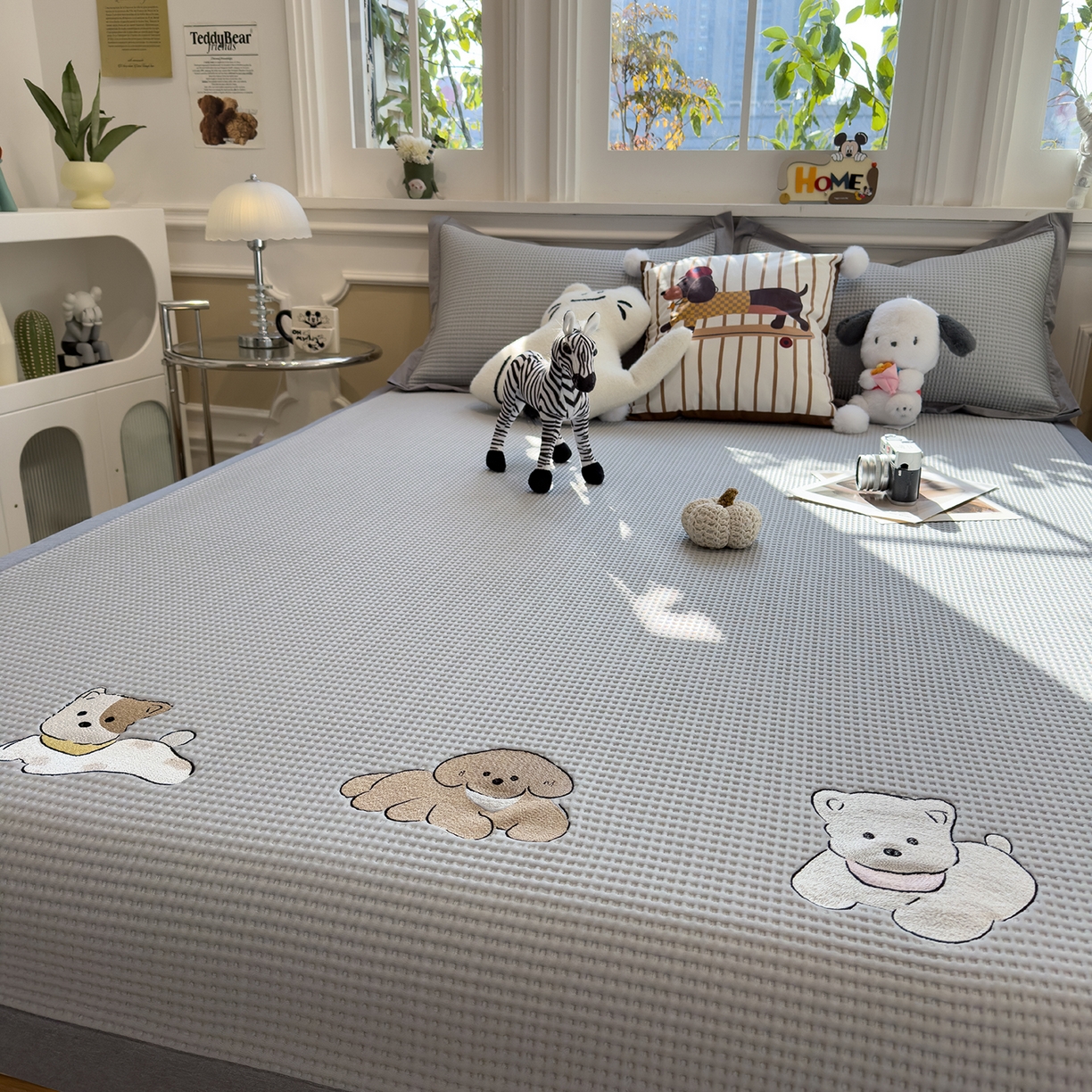 91家纺网 家纺一手货源 找家纺 几禾 2026新款华夫格刺绣款凉席-床席款 躺躺岛-灰-床席款