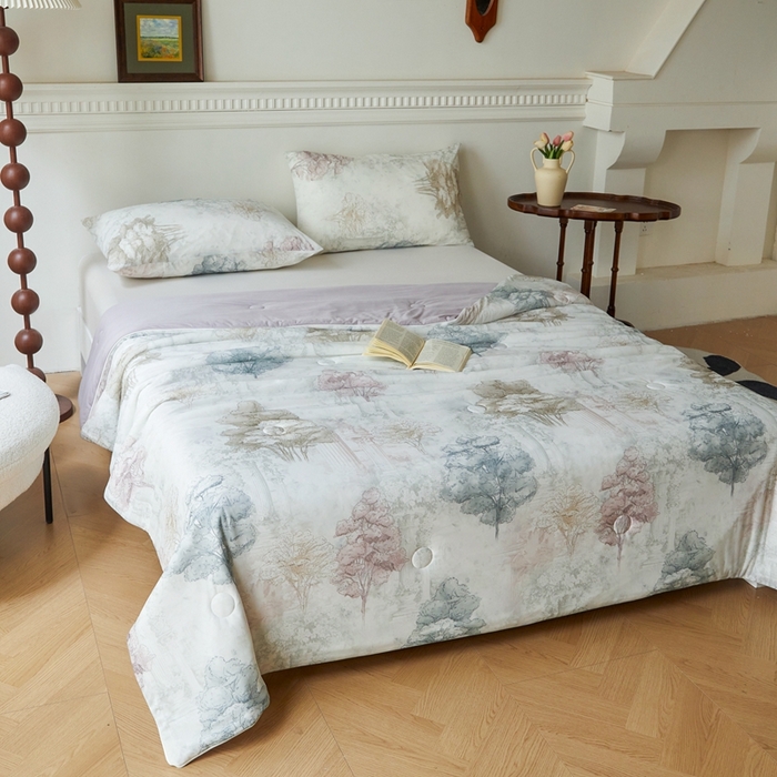 91家纺网 家纺一手货源 找家纺 小禹仔家纺 2026新款针织凉感丝印花夏被夏凉被 时空骑士