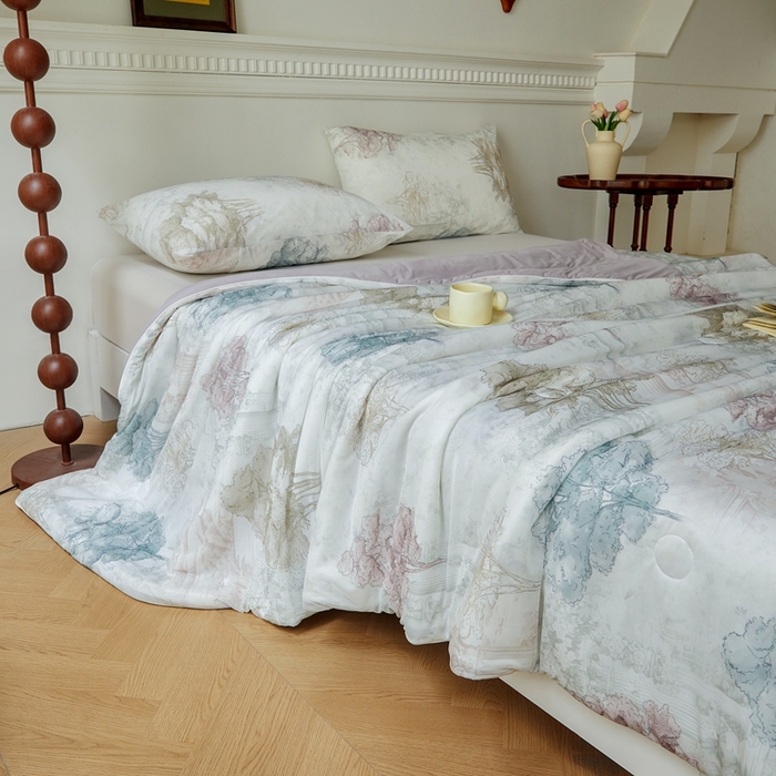 91家纺网 家纺一手货源 找家纺 小禹仔家纺 2026新款针织凉感丝印花夏被夏凉被 时空骑士