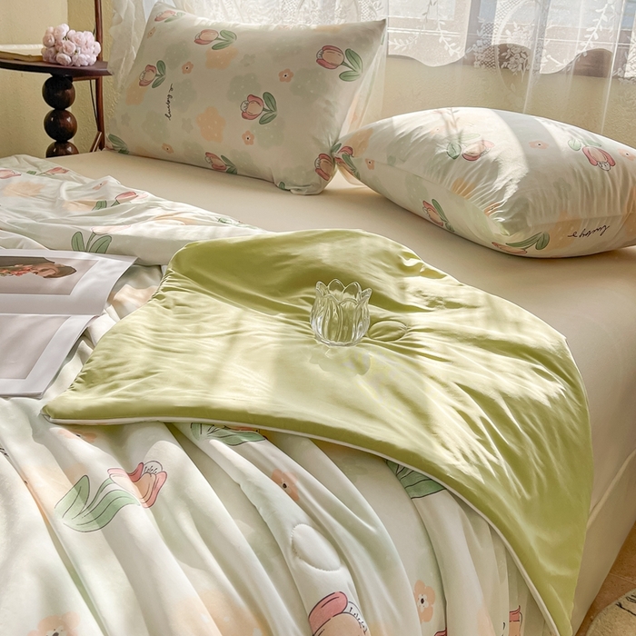 91家纺网 家纺一手货源 找家纺 小禹仔家纺 2026新款针织凉感丝印花夏被夏凉被 夏花绿