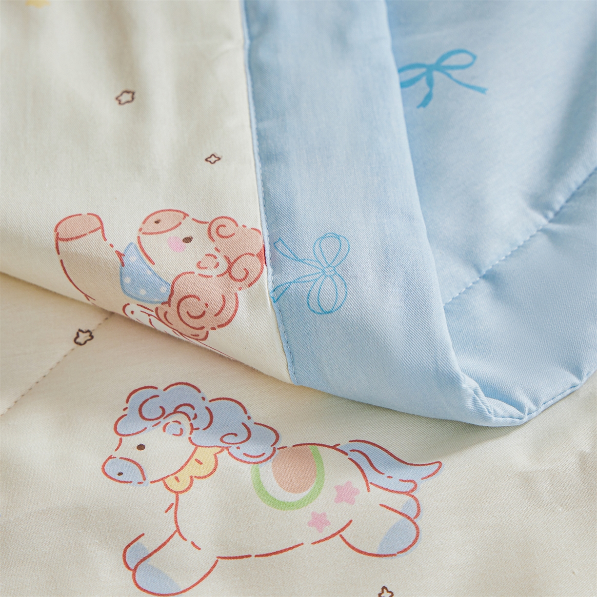 91家纺网 家纺一手货源 找家纺 小禹仔家纺 2026新款A类里外全棉印花棉花夏被 幻角星屿