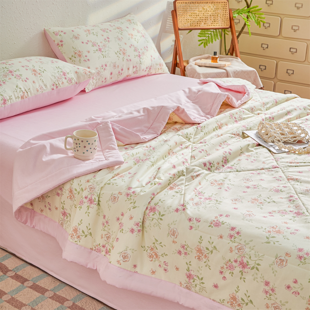 91家纺网 家纺一手货源 找家纺 小禹仔家纺 2026新款A类里外全棉印花棉花夏被 邻家小院