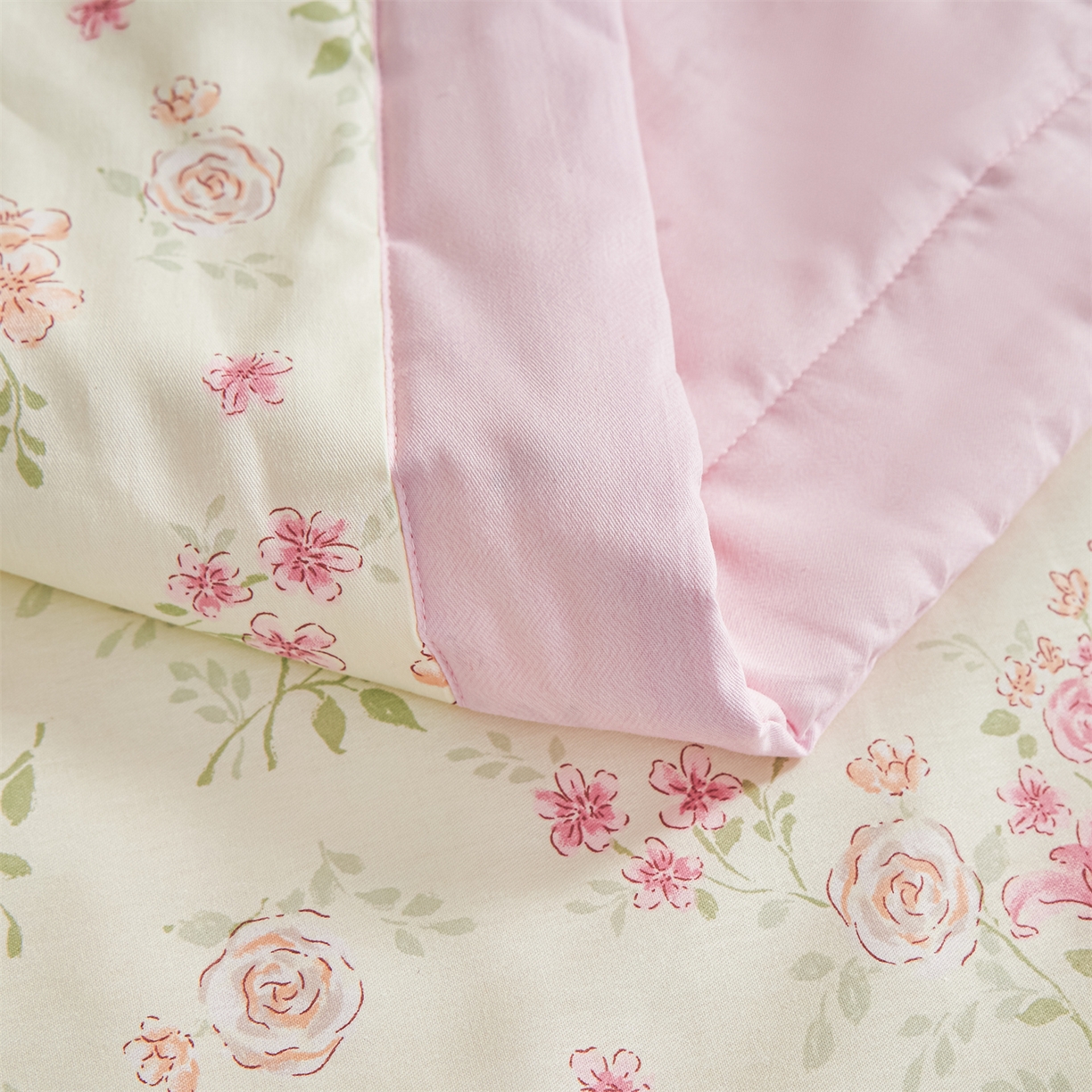 91家纺网 家纺一手货源 找家纺 小禹仔家纺 2026新款A类里外全棉印花棉花夏被 邻家小院