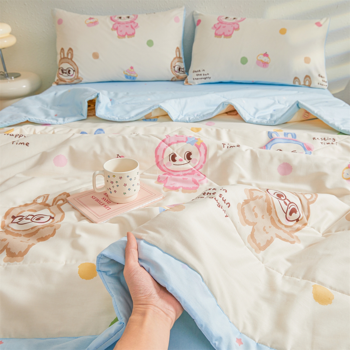 91家纺网 家纺一手货源 找家纺 小禹仔家纺 2026新款A类里外全棉印花棉花夏被 萌彩布布