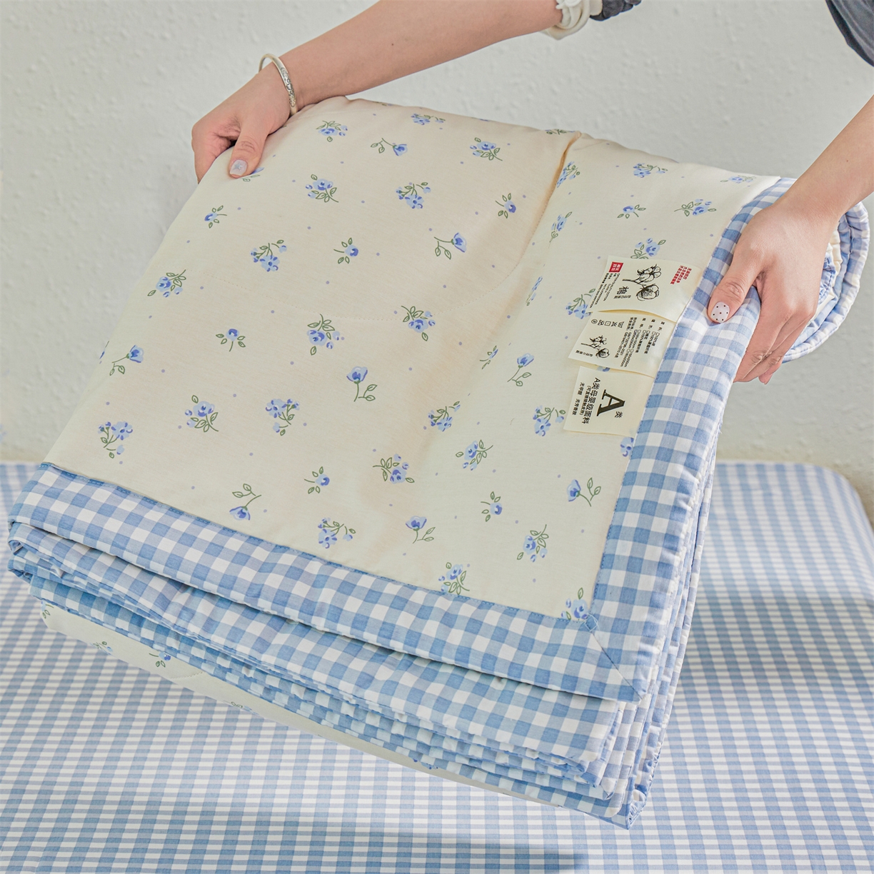 91家纺网 家纺一手货源 找家纺 小禹仔家纺 2026新款A类里外全棉印花棉花夏被 慕心-蓝