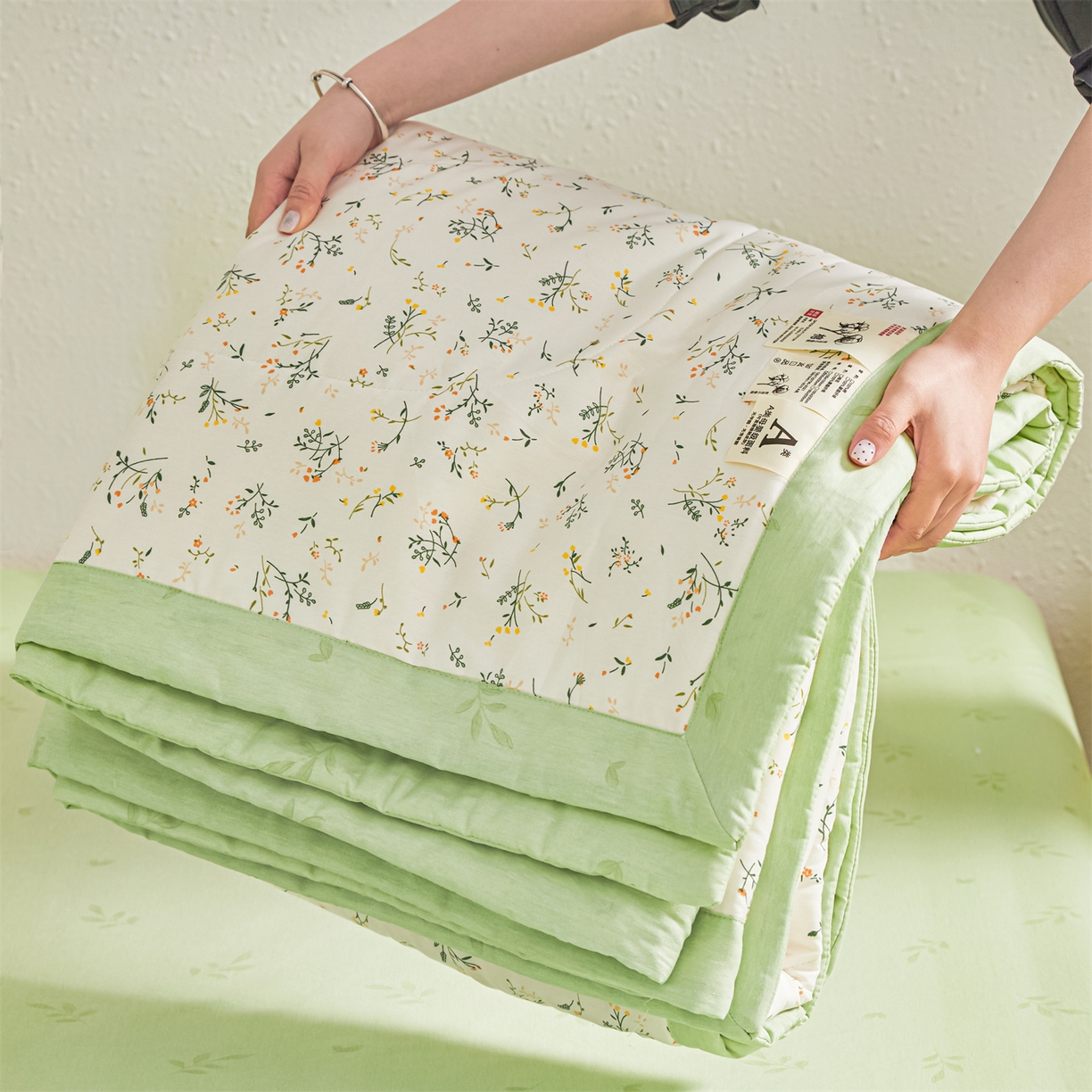 91家纺网 家纺一手货源 找家纺 小禹仔家纺 2026新款A类里外全棉印花棉花夏被 沁园花语