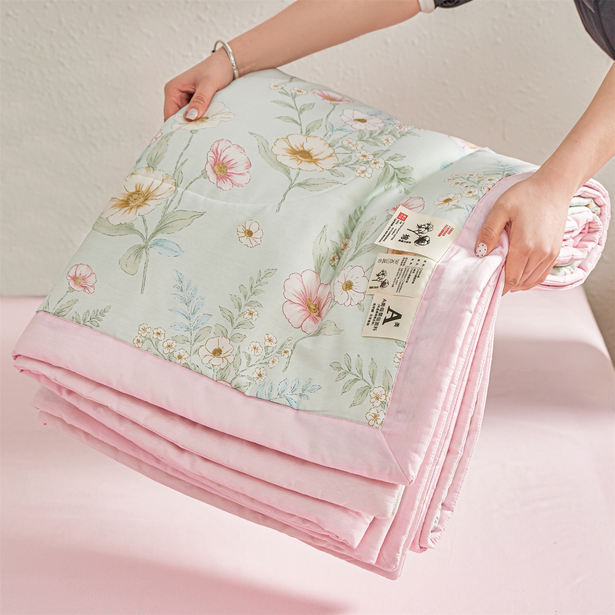 91家纺网 家纺一手货源 找家纺 小禹仔家纺 2026新款A类里外全棉印花棉花夏被 清露花语