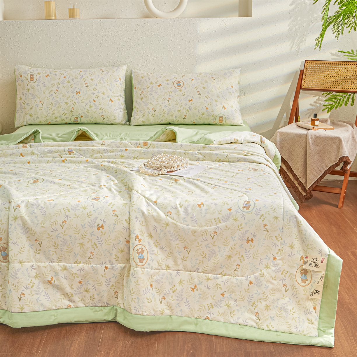 91家纺网 家纺一手货源 找家纺 小禹仔家纺 2026新款A类里外全棉印花棉花夏被 叶间熊踪