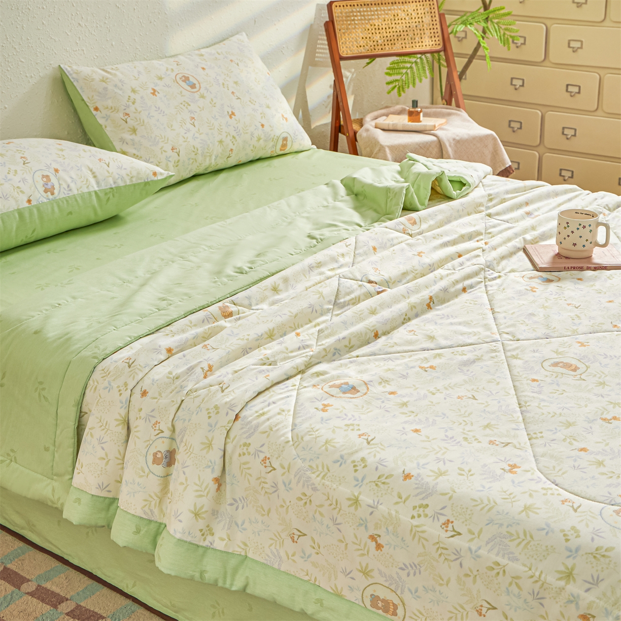 91家纺网 家纺一手货源 找家纺 小禹仔家纺 2026新款A类里外全棉印花棉花夏被 叶间熊踪