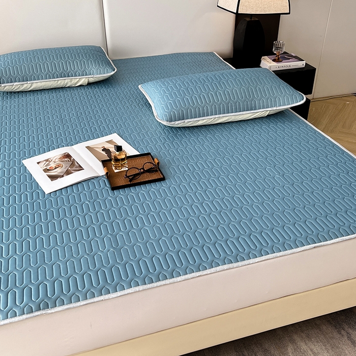 91家纺网 家纺一手货源 找家纺 518家纺 2026新款凉感冰丝裸睡乳胶凉席系列平铺款凉席席子 典雅蓝