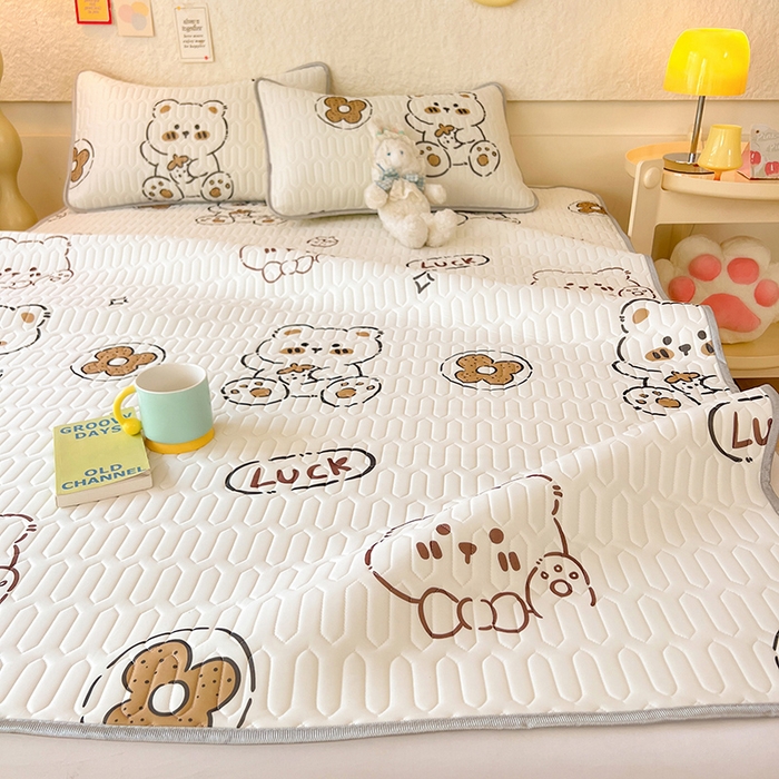 91家纺网 家纺一手货源 找家纺 518家纺 2026新款凉感冰丝裸睡乳胶凉席系列平铺款凉席席子 ck熊