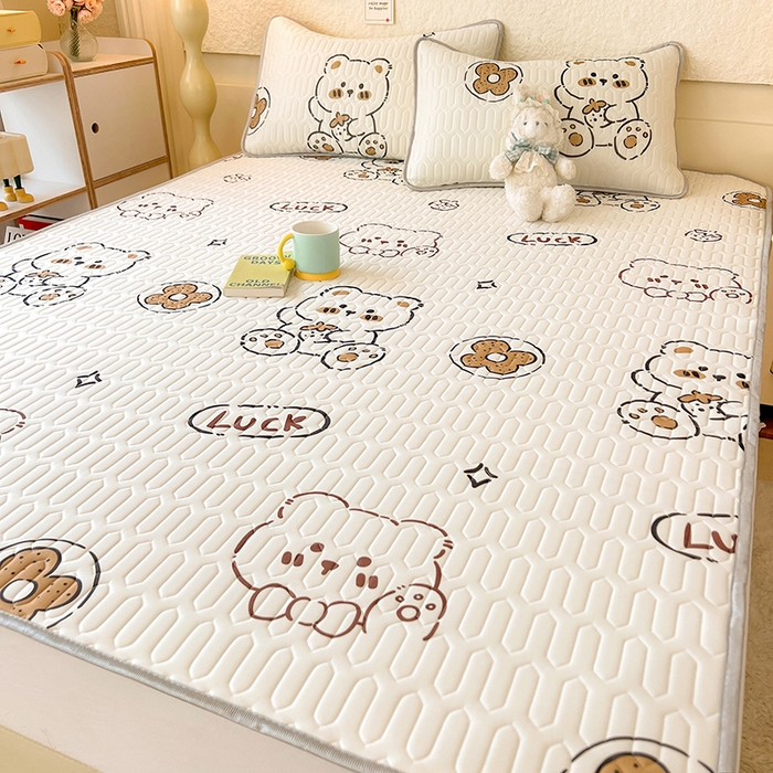 91家纺网 家纺一手货源 找家纺 518家纺 2026新款凉感冰丝裸睡乳胶凉席系列平铺款凉席席子 ck熊