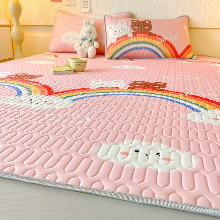 91家纺网 家纺一手货源 找家纺 518家纺 2026新款凉感冰丝裸睡乳胶凉席系列平铺款凉席席子 彩虹兔