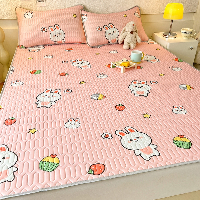 91家纺网 家纺一手货源 找家纺 518家纺 2026新款凉感冰丝裸睡乳胶凉席系列平铺款凉席席子 仔仔兔