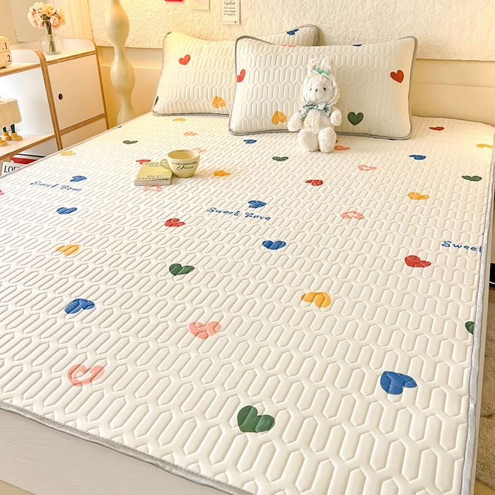 91家纺网 家纺一手货源 找家纺 518家纺 2026新款凉感冰丝裸睡乳胶凉席系列平铺款凉席席子 遇见