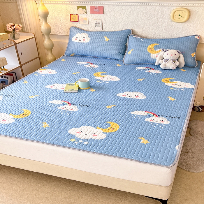 91家纺网 家纺一手货源 找家纺 518家纺 2026新款凉感冰丝裸睡乳胶凉席系列平铺款凉席席子 可爱云朵