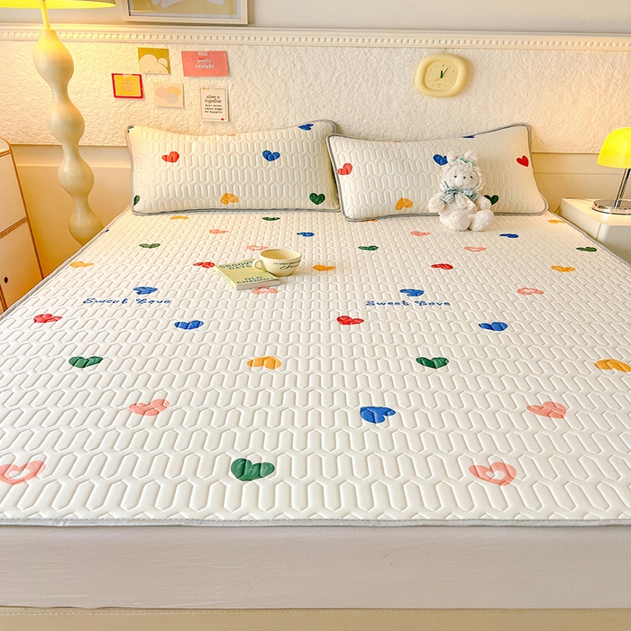 91家纺网 家纺一手货源 找家纺 518家纺 2026新款凉感冰丝裸睡乳胶凉席系列平铺款凉席席子 遇见