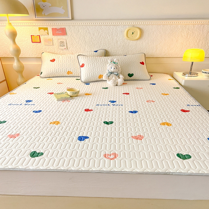 91家纺网 家纺一手货源 找家纺 518家纺 2026新款凉感冰丝裸睡乳胶凉席系列平铺款凉席席子 遇见