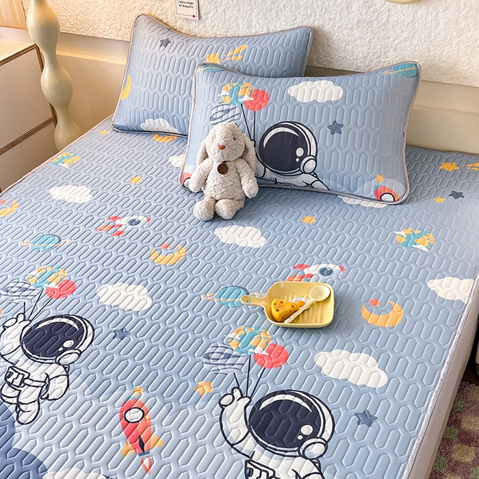 91家纺网 家纺一手货源 找家纺 518家纺 2026新款凉感冰丝裸睡乳胶凉席系列平铺款凉席席子 宇航员