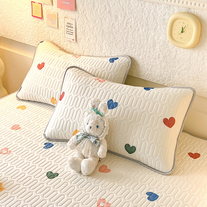 91家纺网 家纺一手货源 找家纺 518家纺 2026新款凉感冰丝裸睡乳胶凉席系列平铺款凉席席子 遇见