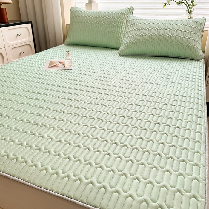 91家纺网 家纺一手货源 找家纺 518家纺 2026新款凉感冰丝裸睡乳胶凉席系列平铺款凉席席子 青丝绿